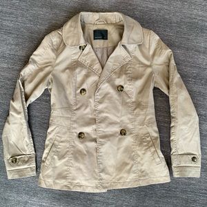 Vero Moda Sella Short Tan Small Trench Jacket w/ Two Front Pockets